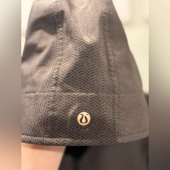 Lululemon Jacket - Picture 3 of 8